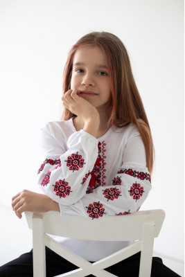 Вишиванка для дівчат